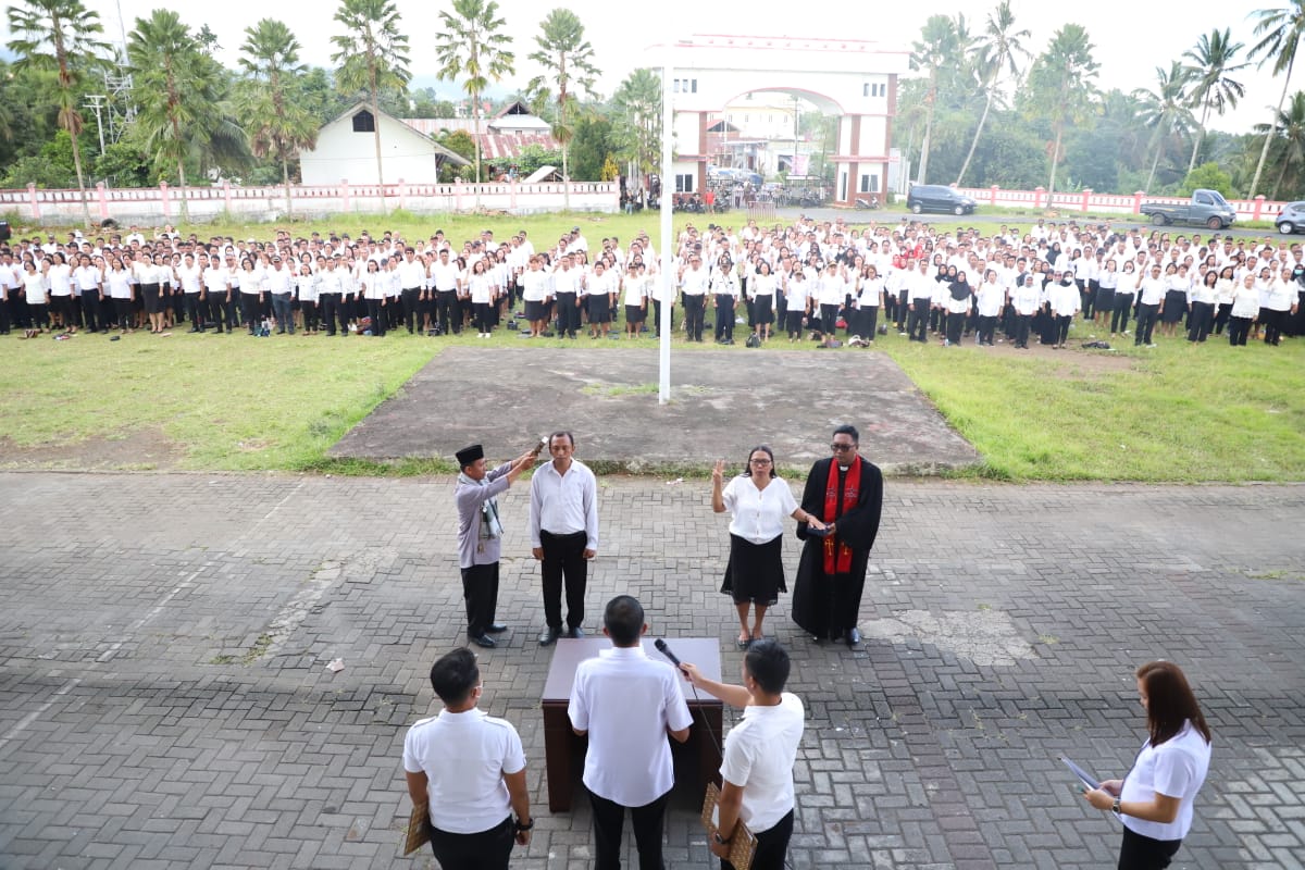 Wabup Legi Ambil Sumpah BPD Se-Mitra